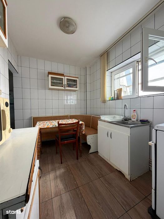DE VÂNZARE | Apartament 2 camere | Zonă centrală | Etaj 3/4