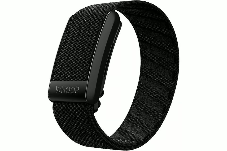 Whoop 5.0 Peak с годовой подпиской в идеальном состоянии