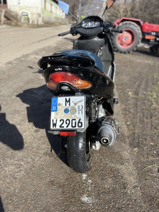 Scuter aprilia leonardo ST 250cc