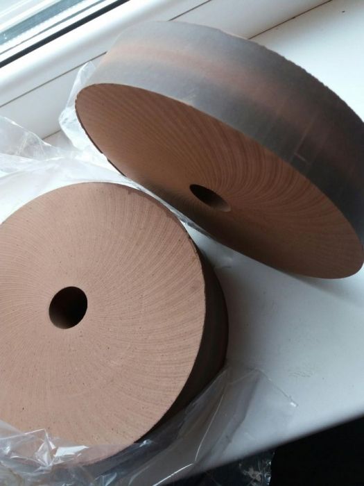 Продам НОВЫЕ Полировальные круги для стекла