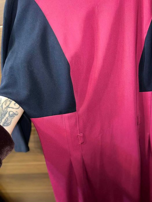 Офисное классическое платье HAVINGA биколор