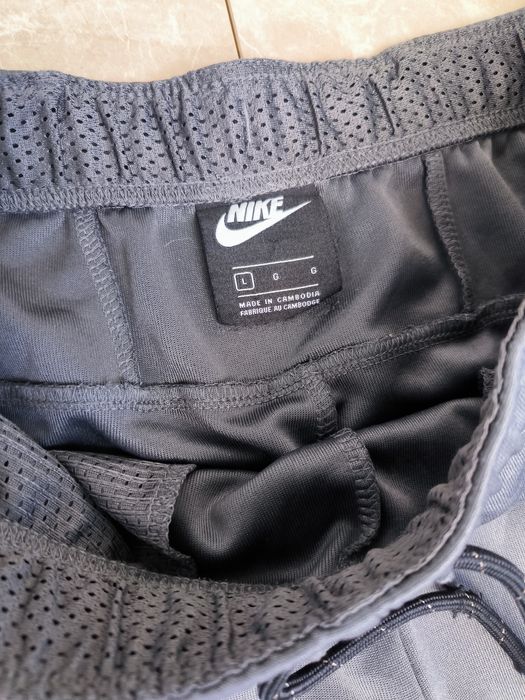 Nike Air Max долнище L размер