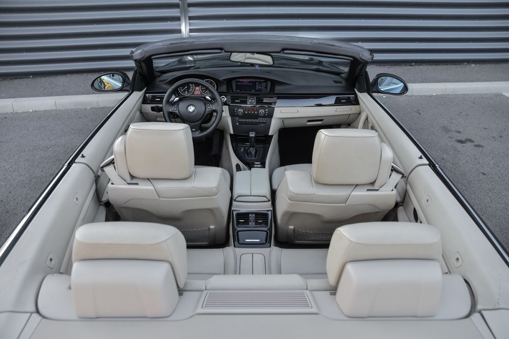 BMW E93 330d Cabrio ///M Pack – unic proprietar