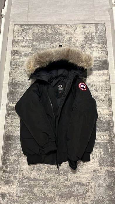 Canada goose bomber jacket