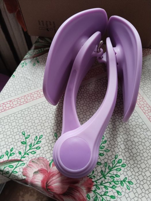 Продам массажёр для мышц бедра