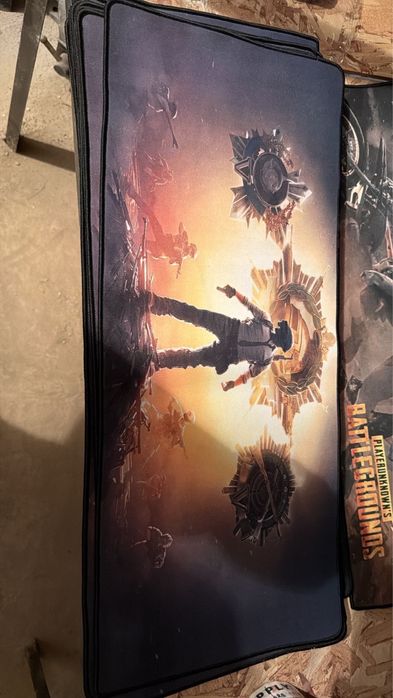 Коврики для мышки новые много