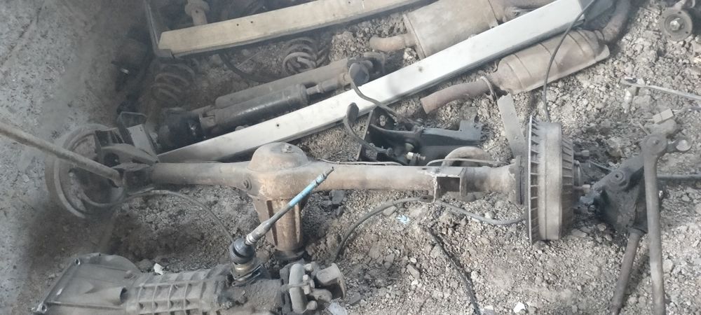 Продам запчасти для нивы 2121 Б.У