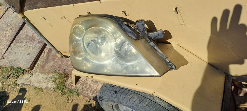 Фар за  Нисан Примера П-12 /Nissan Primera P-12