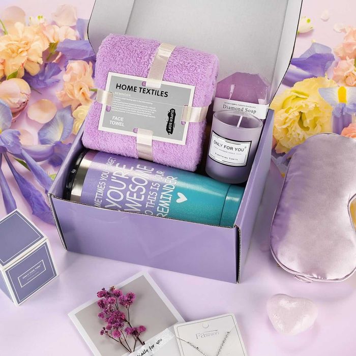 Подаръчен комплект за жена спа вана релакс рожден ден подарък лавандул