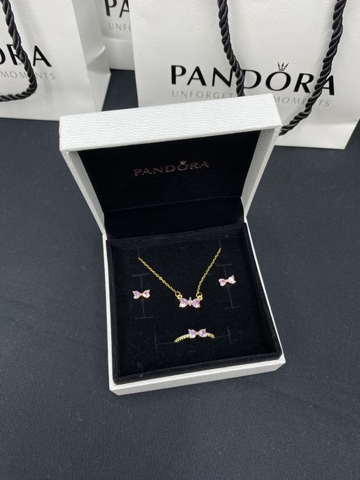 Подарки на 8 марта в стиле Пандора