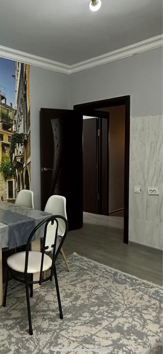 Двери комнатные и для ванны