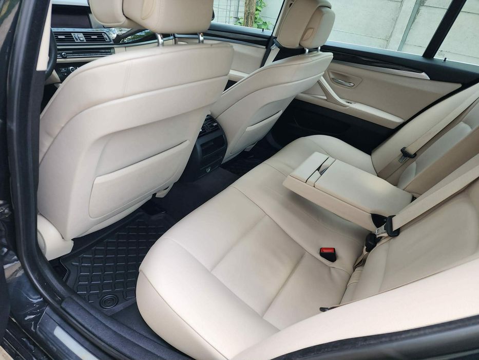 BMW 5 Series 2011 — imagine 3