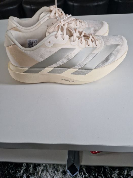 Vand Adidas ADIZERO, NR 44,Nou