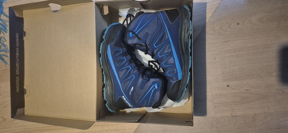 Bocanci iarna/zapada  salomon marimea 38 copii