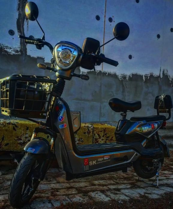 продам скутер ска 8