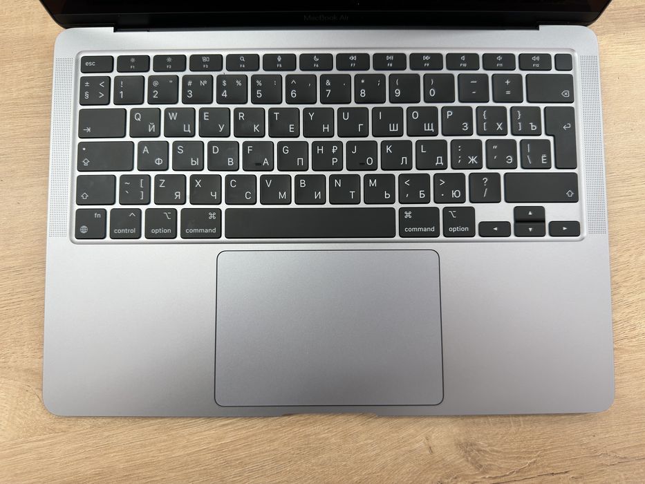 Продам Macbook air m1
