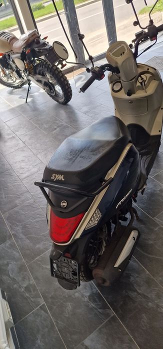 Vând scuter Sym Mio 50 cm3 fără permis