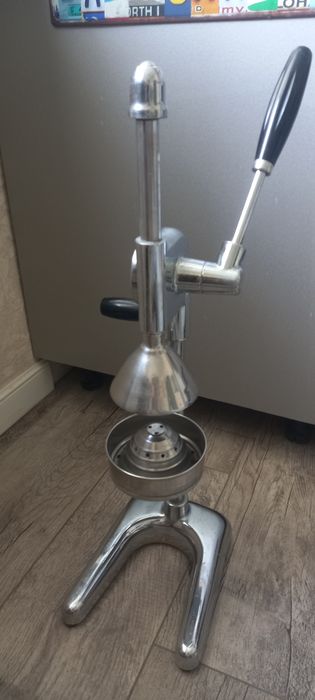 Продам соковыжималку для граната