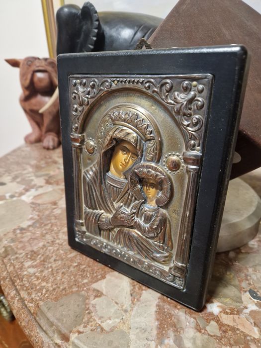 Уникална сребърна антикварна икона със сертификат