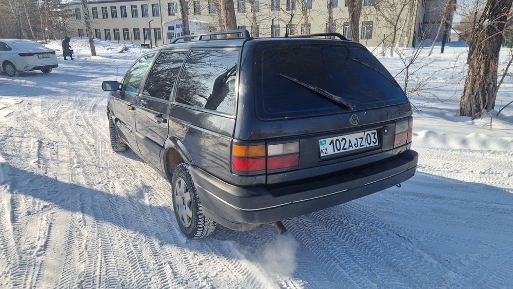 Продам Пассат б3 1.8 монопрыск