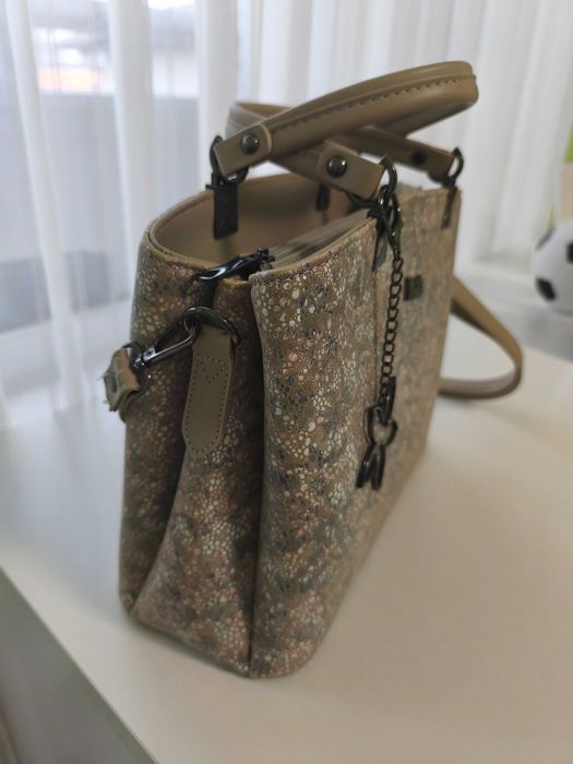 Дамска чанта нова