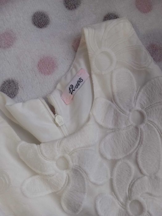 Различни рокли за момичета