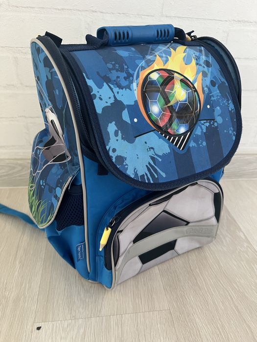 Продам рюкзак для 1 классника