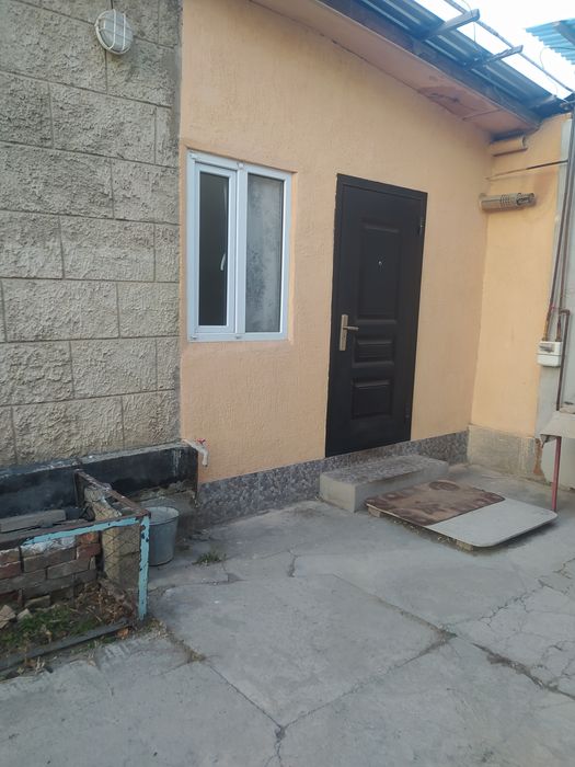 Продам полдома в  районе Химпоселка