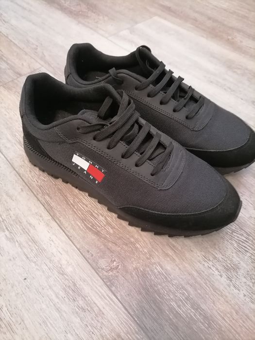 De vânzare. Preț 500 de lei ambele perechi