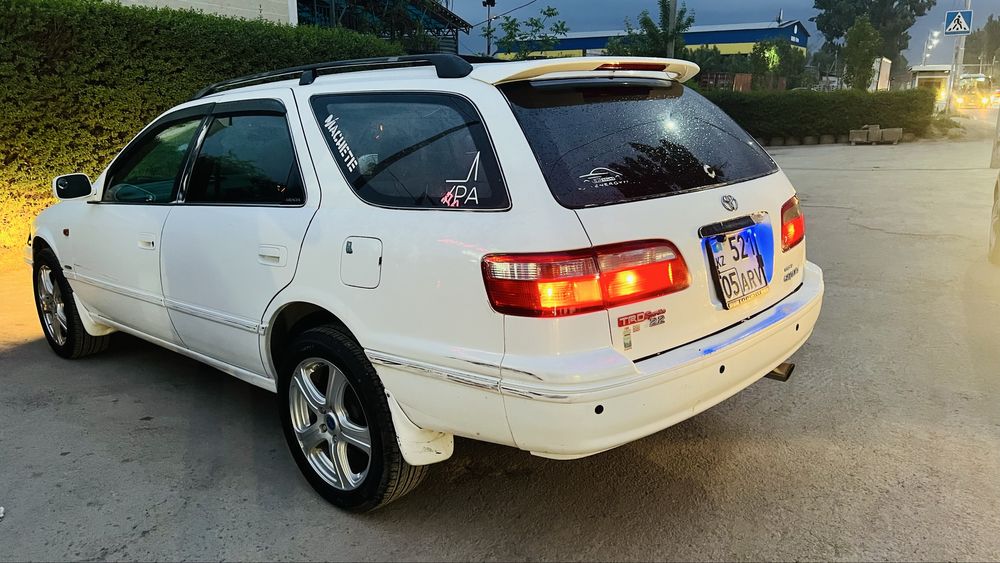 Тойта камри грация