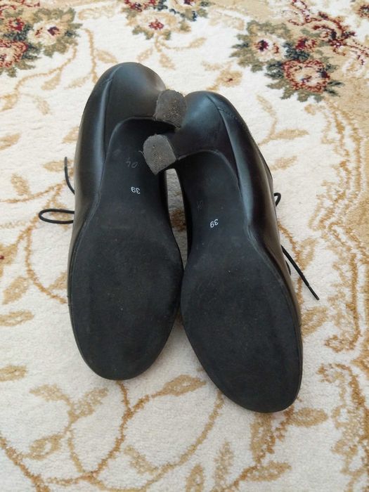 Botine/ cizmulite /ghete dama 39