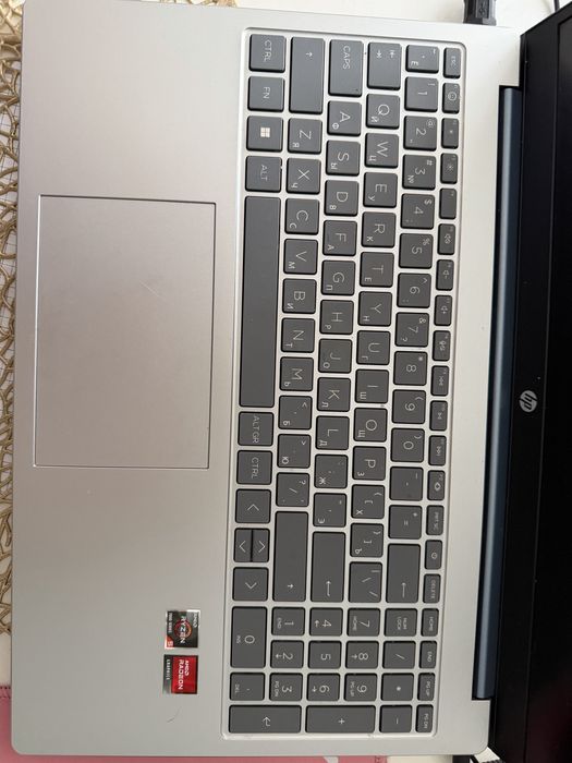 Современный ноутбук HP 15