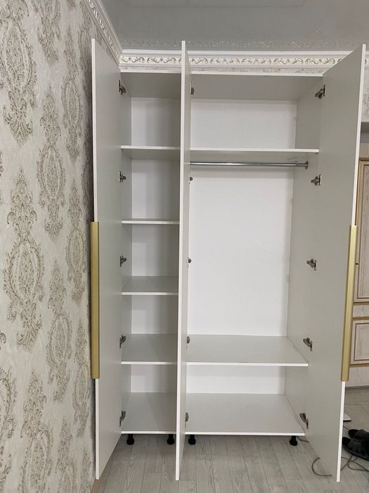 Новый шкаф сатылады