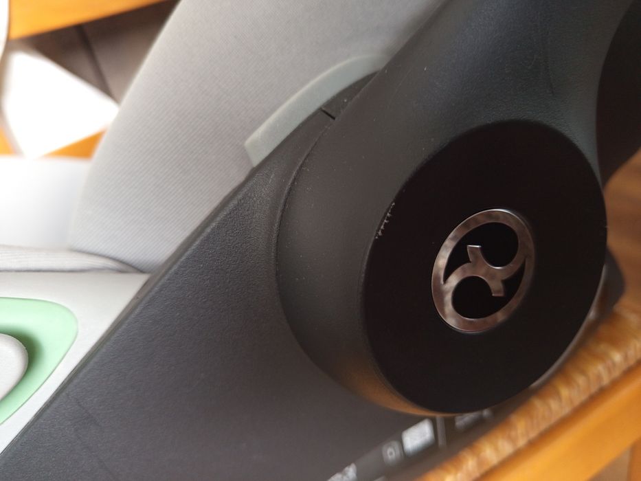 Cybex стол за кола