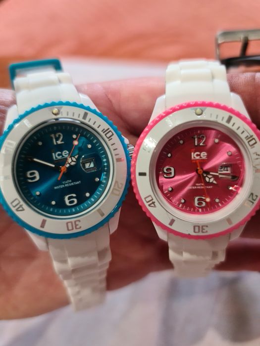 Set 2 bucati Ice watch turcoaz și roz,superbe,ca noi,+cadou skmei 1068