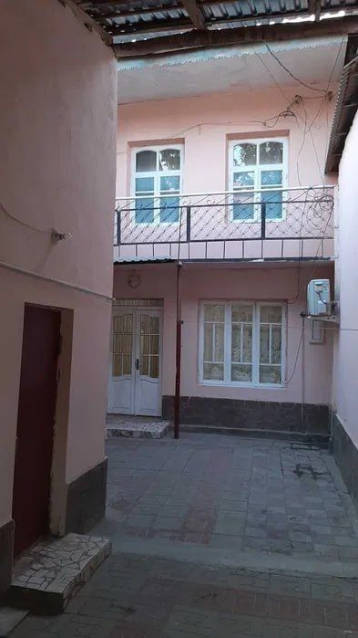 Сотилади Продаётся Дом Мирабад Рисовый 1,8 Соток 2 этажный Алтынкуль