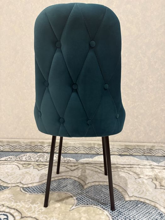 Продам новые стулья