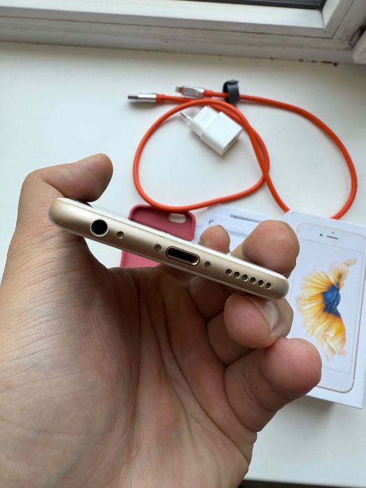 Продам Iphone 6s в рабочем состояний