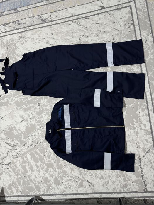 Продаю новую спецовку размер 48-50