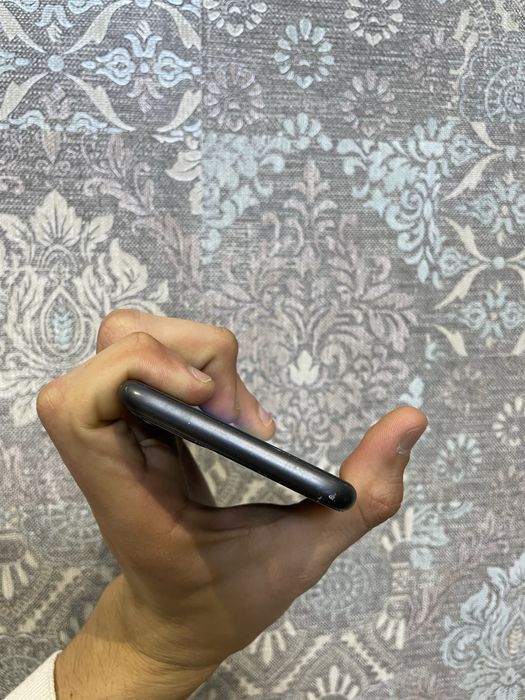 iPhone 11 128Gb 77%