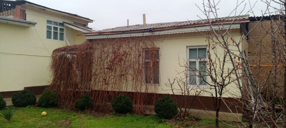 Ховли сотилади 6,8 сотих  Олмазор тумани охакчи махаласида