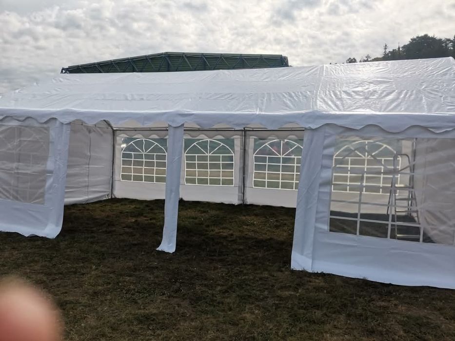 Închiriere corturi eveniment