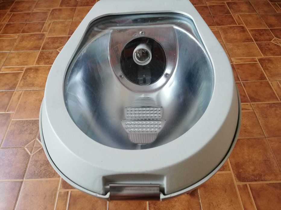 Светильник консольный