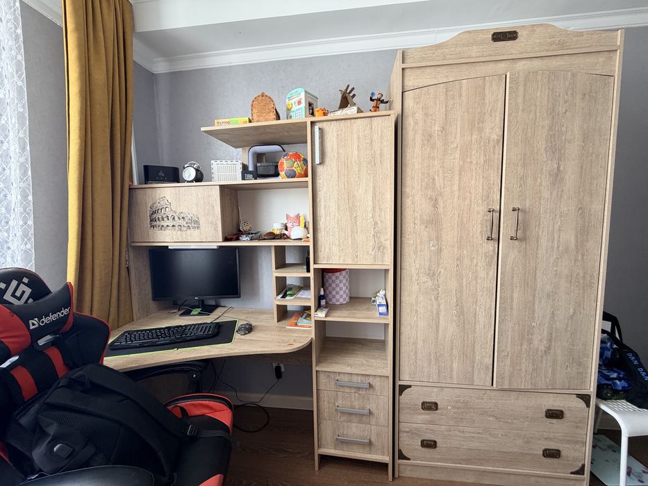 Продам детскую гарнитуру