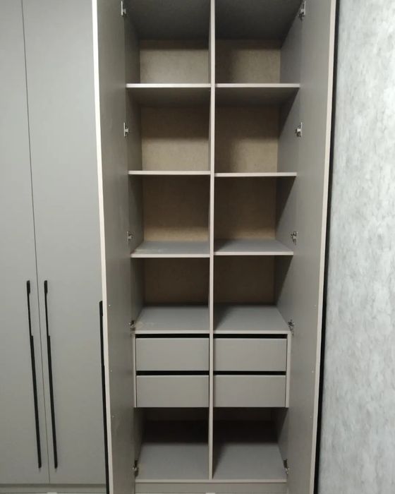 Новые шкафы. Не дорого.