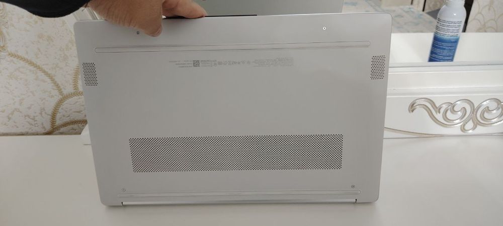 Продаётся почти новый ноутбук