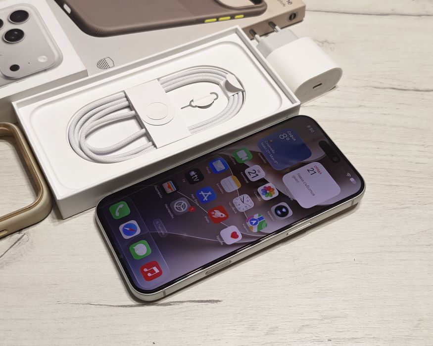Като нов iPhone 17 Pro Max 256 GB Гаранция Технополис