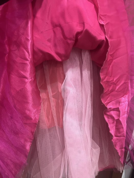 Платье розовое праздничное