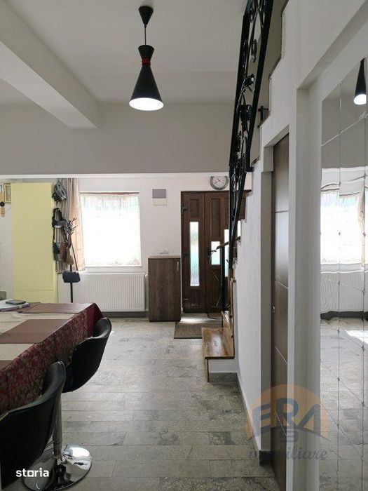 Apartament 3 camere, situata central Str. Cuza voda