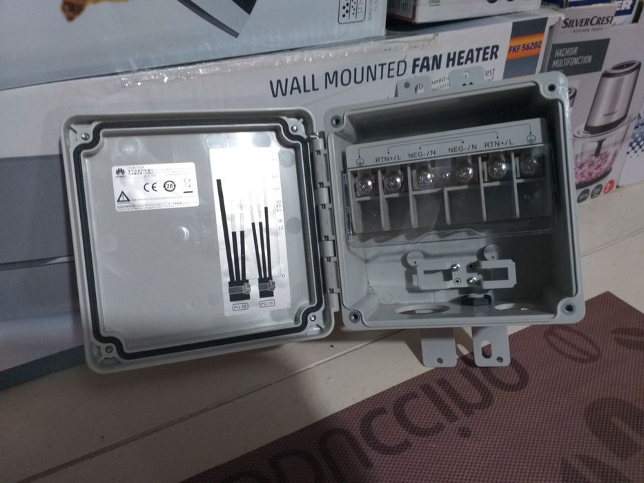 Cutie OCB Huawei Panouri Solare Conectare Exterior Ermetica